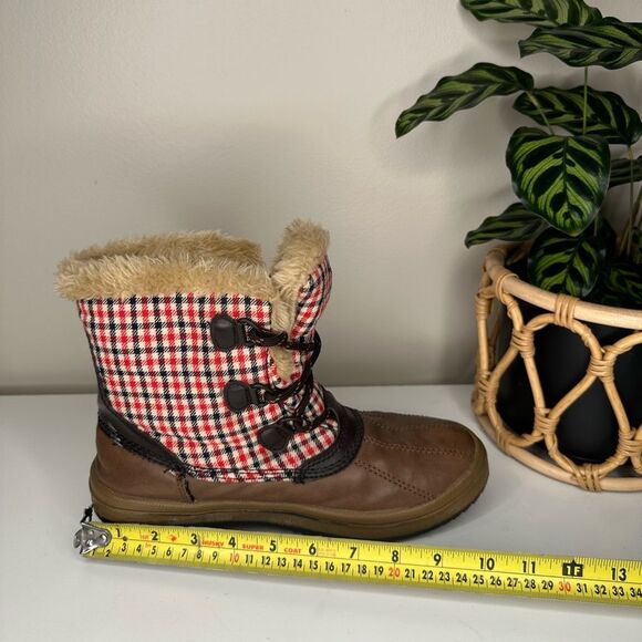 Plaid Faux Fur-Lined Duck Boots Retro Cabin Chic Winter Snow Cozy Cold-Weather 9 - Picture 13 of 14